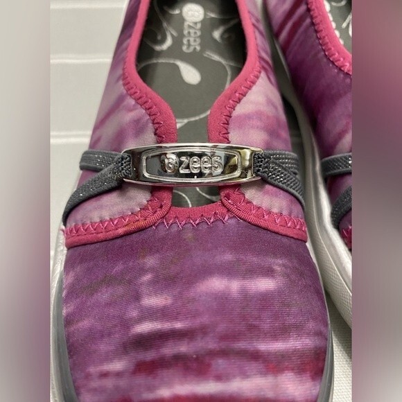 BZees Lavish Purple Pink Gray Slip On Style Casual Comfort Shoe Size 6.5M - Picture 7 of 10